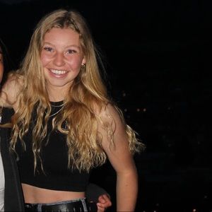 Meet your Posher, Ava